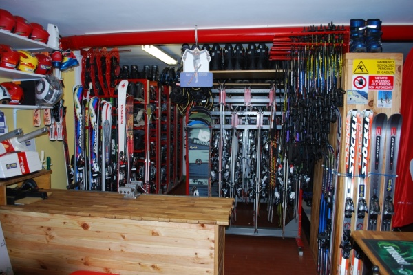 Ski Lodge - Noleggio Riparazioni Shop