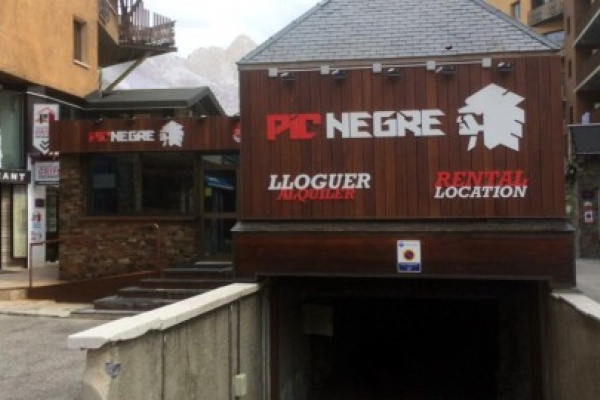 Photo du magasin Pic Negre 18 à Pas de la Casa